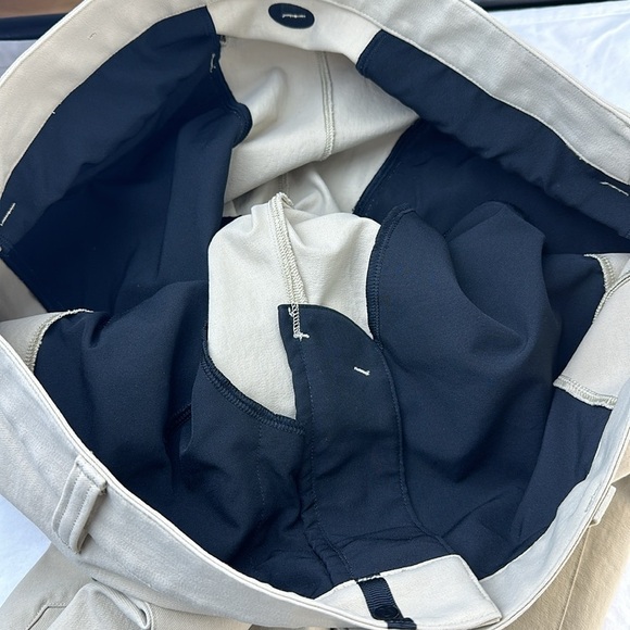 Lululemon Utilitarian Cargo Pants - Picture 8 of 9